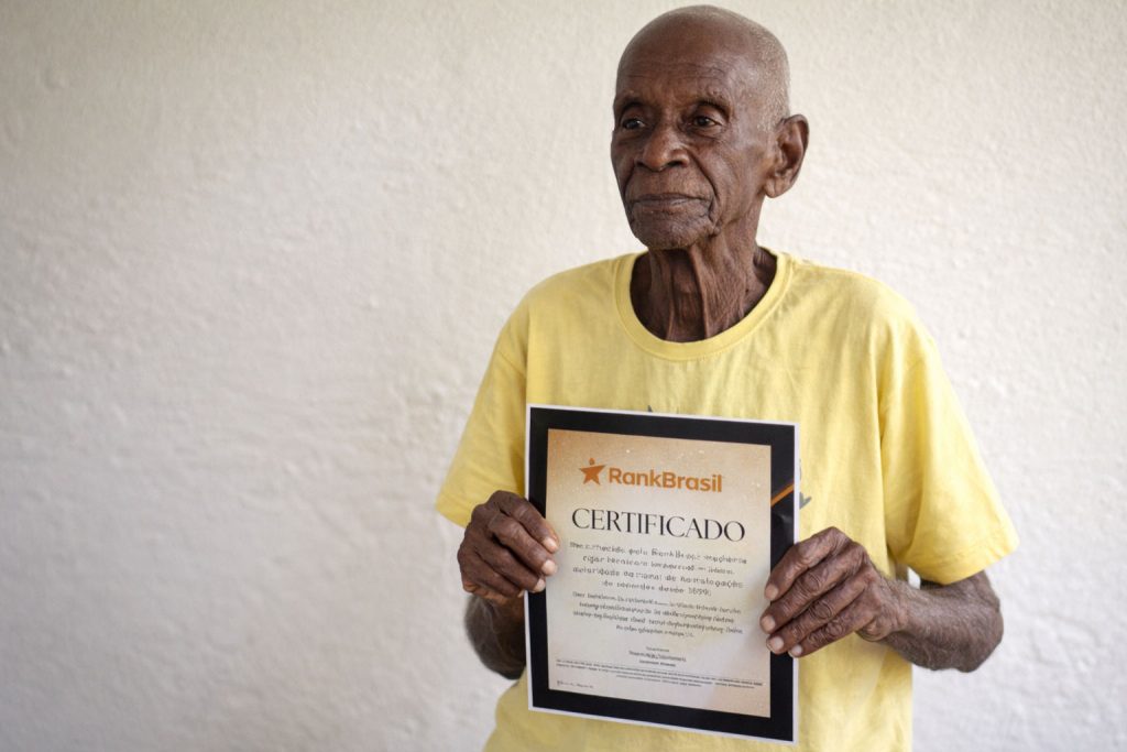 A 118-year-old Brazilian ex-farmer could be the world's oldest living person - he takes no medication and has never fallen ill during decades in his care home.