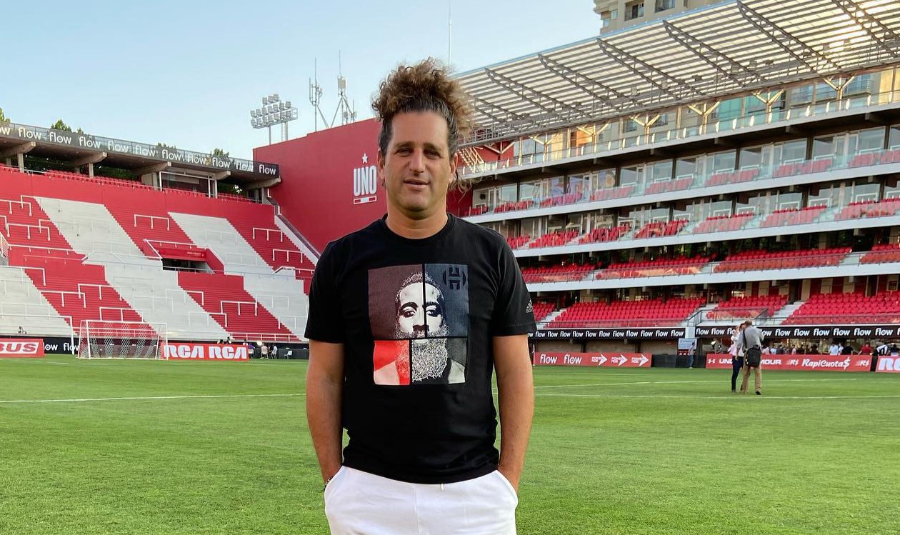 An ex-footballer faces manslaughter probe after a poorly secured sign killed a young woman in Buenos Aires, raising serious safety concerns over a construction project.
