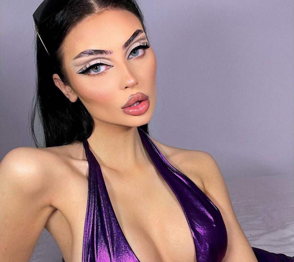 Influencer Masza Graczykowska, 25, found dead in her flat after going silent on social media for over a year - authorities launch investigation as cause of death remains unknown.