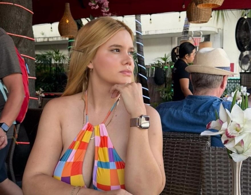 A social media baker is kidnapped from her cake shop by armed men in Culiacán, leaving her missing as police launch a desperate investigation into the shocking abduction.