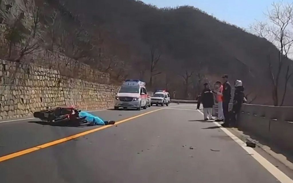 A motorbike influencer dies in a high-speed crash while testing a bike he had flagged for safety concerns, sparking debate, tributes and questions over the vehicle’s reliability