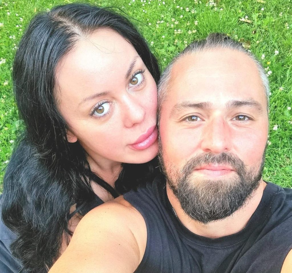 Reality star discovers she is seven months pregnant after feeling kicks in her belly - she had no idea and had been living life as usual with no symptoms until that moment.