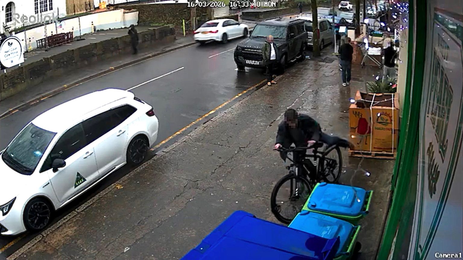 A shopper’s new bike was stolen within minutes of being locked outside a shop, with CCTV capturing a thief seizing the chance and riding off, leaving the broken lock behind. A shopper’s new bike was stolen within minutes of being locked outside a shop, with CCTV capturing a thief seizing the chance and riding off, leaving the broken lock behind.