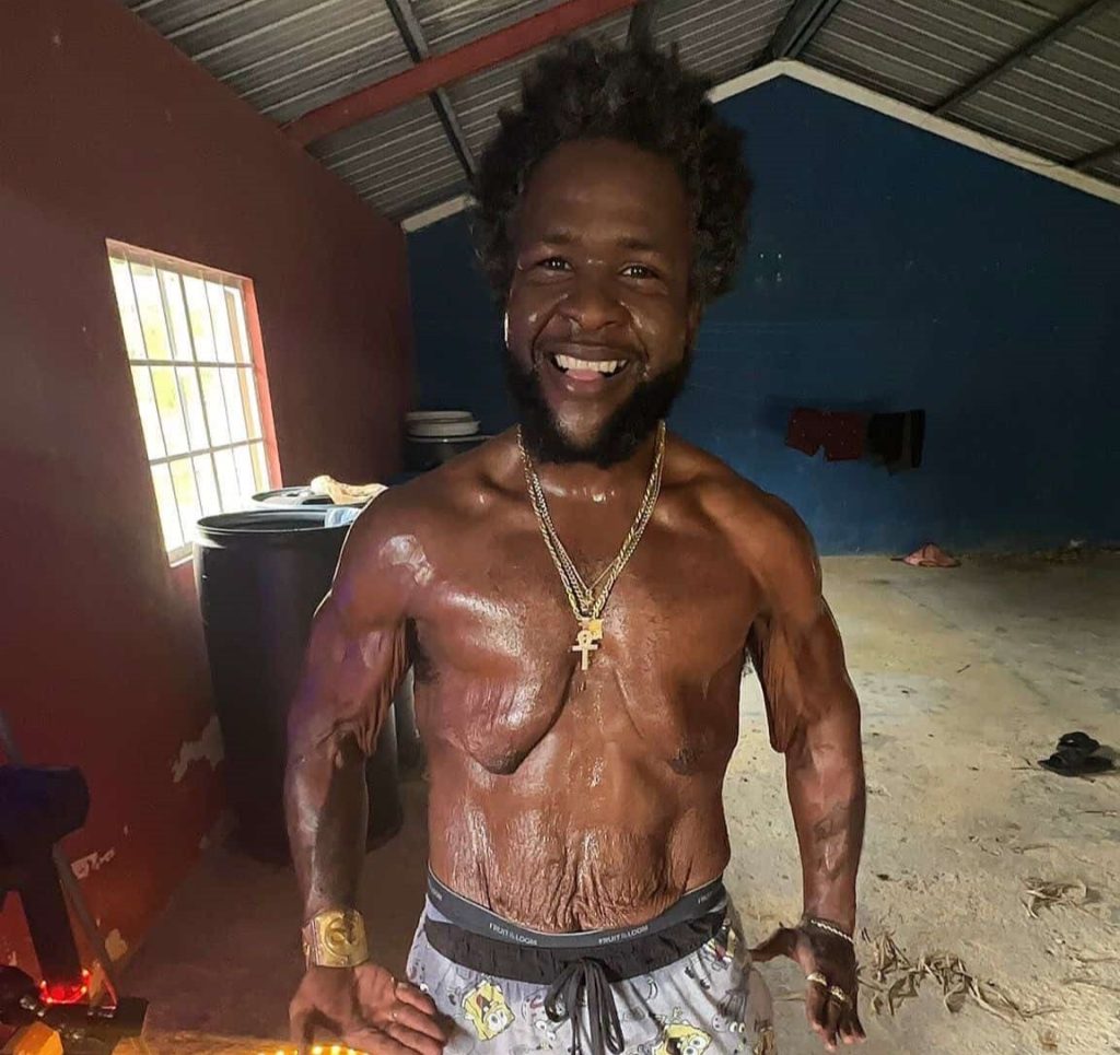 Man who needed six firefighters to lift him into an ambulance after falling at 40st reveals how he lost 23 stone and finally found love after life-changing transformation.