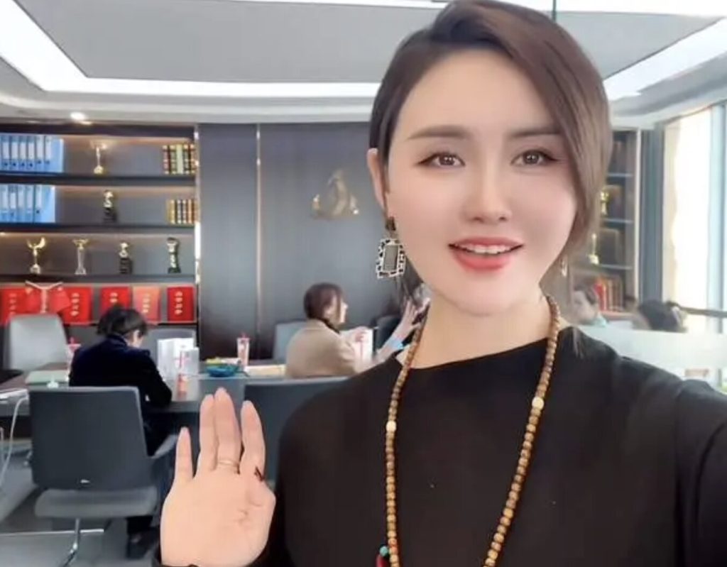 Beauty influencer Zhu Mingyue has died of cancer aged 41 - her daughter shared her final warning about the three bad habits she believed triggered her rare and aggressive illness.