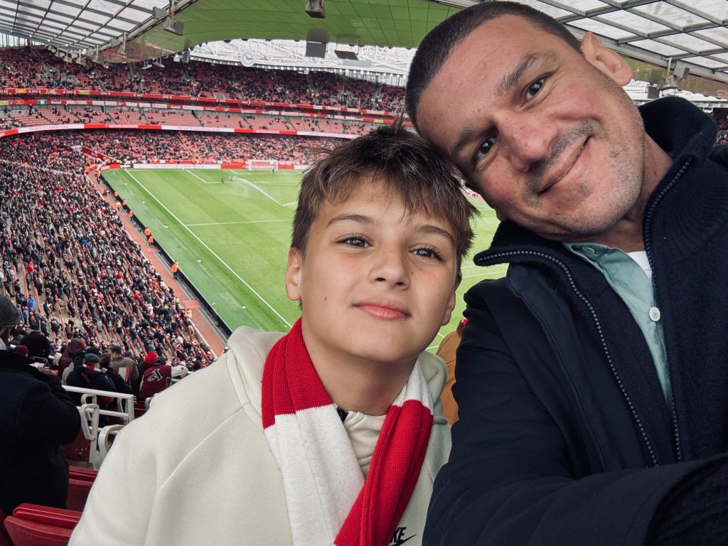 A dad given just a 10% chance of surviving five years with stage 4 colon cancer is racing to raise £290,000 for life-saving immunotherapy treatment in Mexico - all to stay alive for his son.