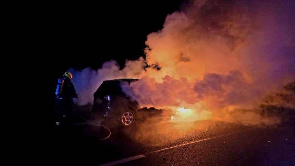 A car was completely engulfed in flames on the A38 near Ivybridge after a late-night fire shut the road. Firefighters arrived in just 21 seconds and found smoke pouring from all areas.