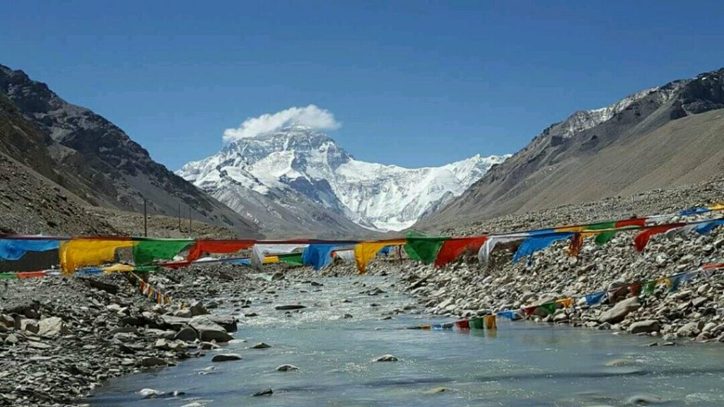 A mountaineer who scaled more than 30 peaks lost his finger on Everest after removing his glove for just four minutes in -35C conditions - and says the psychological toll was harder than the amputation.