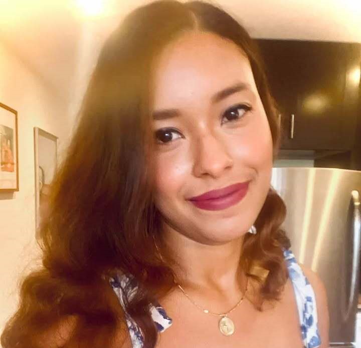 A man stunned commuters by wearing a transparent jacket filled with live cockroaches on the New York City subway. The bizarre video has been viewed 2.6 million times online.