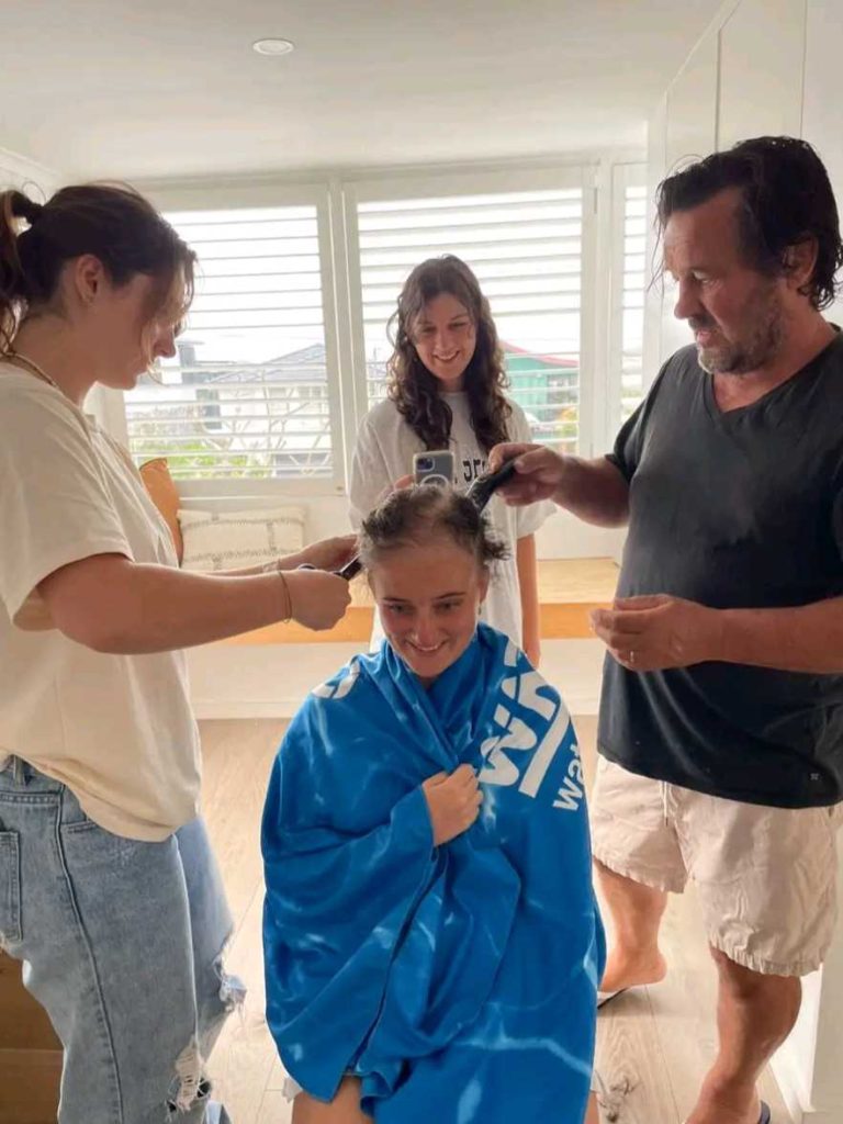 Phoebe Jablonski thought her shoulder pain was a sports injury. Doctors found a 13.5cm tumour and diagnosed stage 4 cancer at 21 - but one drink of alcohol was her first clue.