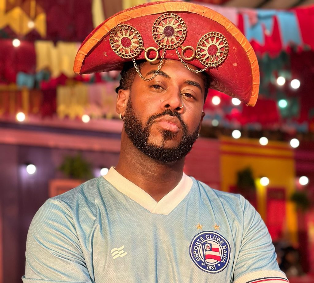 A football influencer and Netflix casting director dies aged 33, leaving fans and his club mourning as tributes pour in for the beloved figure from Salvador.