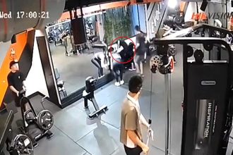 A 19-year-old Brazilian gym-goer fractured both knees when a 160kg hip thrust machine suddenly collapsed on her legs, leaving her facing surgery and months unable to walk.