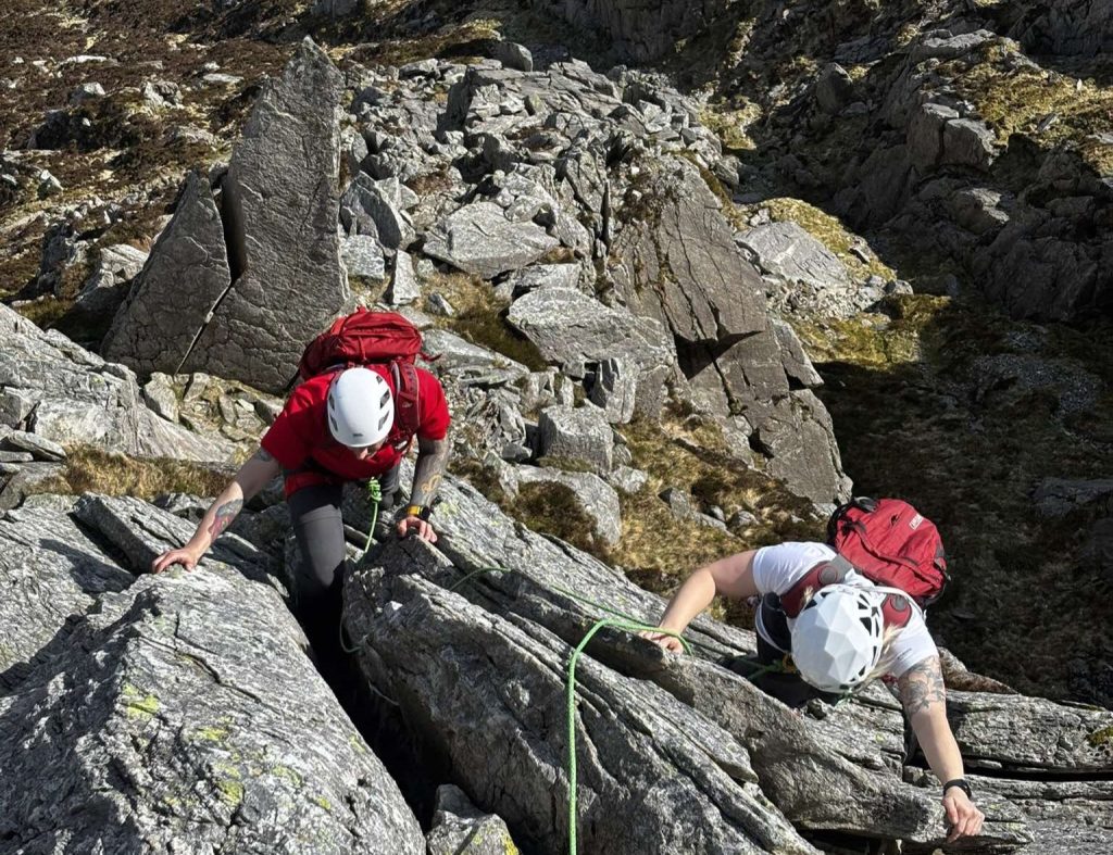 Hikers were caught in a snow blizzard on Snowdonia just two days after walking the same mountain in T-shirts. A mountain instructor shares his advice on staying prepared.