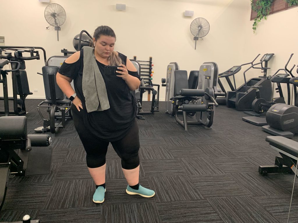 Quoted $100,000 for skin removal surgery after losing 187lbs, Codie McGovern flew 4,500 miles to Thailand and got it done for $28,000, and it changed everything.
