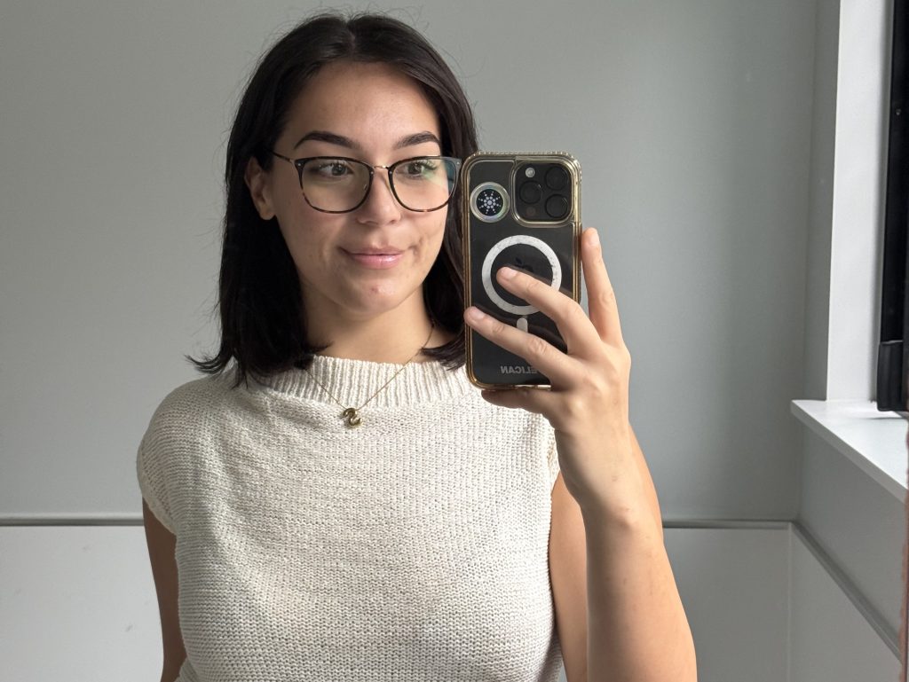 A woman who spent 11 months itching herself to death self-diagnosed her own cancer after doctors dismissed her symptoms as dry skin - and she was right.