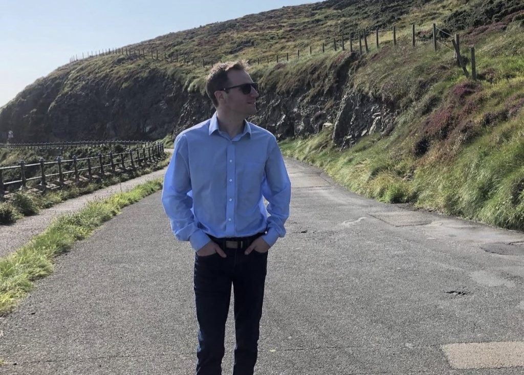 A man left his wife and kids behind to fly to Taiwan for surgery after a botched mesh procedure left him unable to walk - here is his shocking story.