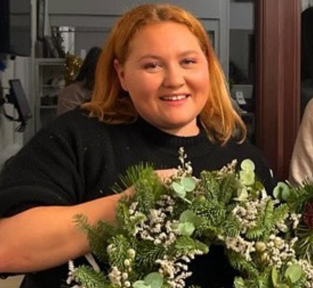 A mum-of-three who lost 10 stone with weight loss jabs has divorced her husband of 18 years and says her once boring life has transformed - with her confidence now through the roof.