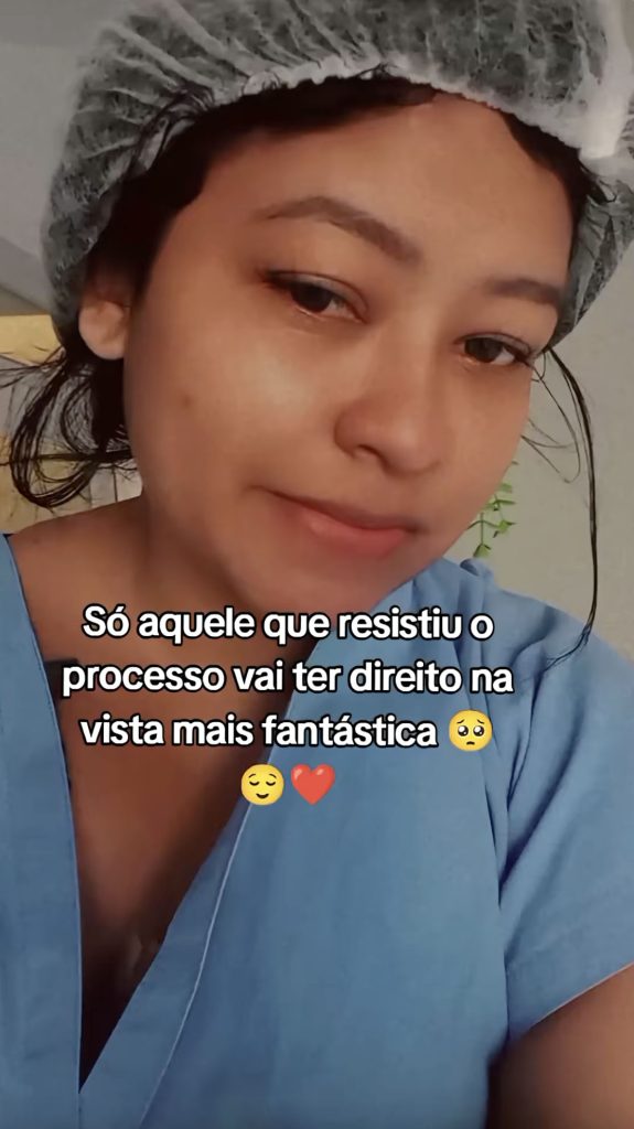 A Brazilian woman died in Bolivia following a triple cosmetic surgery, with her family alleging medical negligence after staff dismissed her intense post-operative pain as psychological.