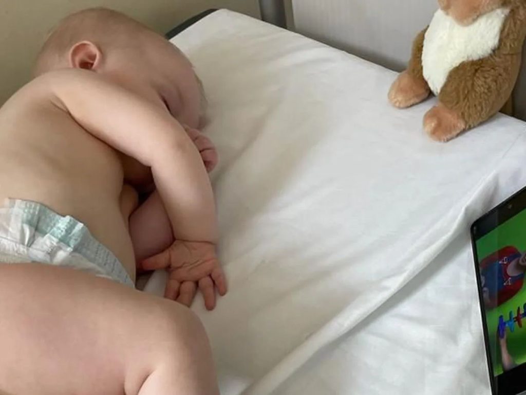 Parents reveal a stuffy nose or warm day could kill their three-year-old daughter Amelia instantly - now they face a £4,500 private surgery bill to remove her enlarged tonsils.