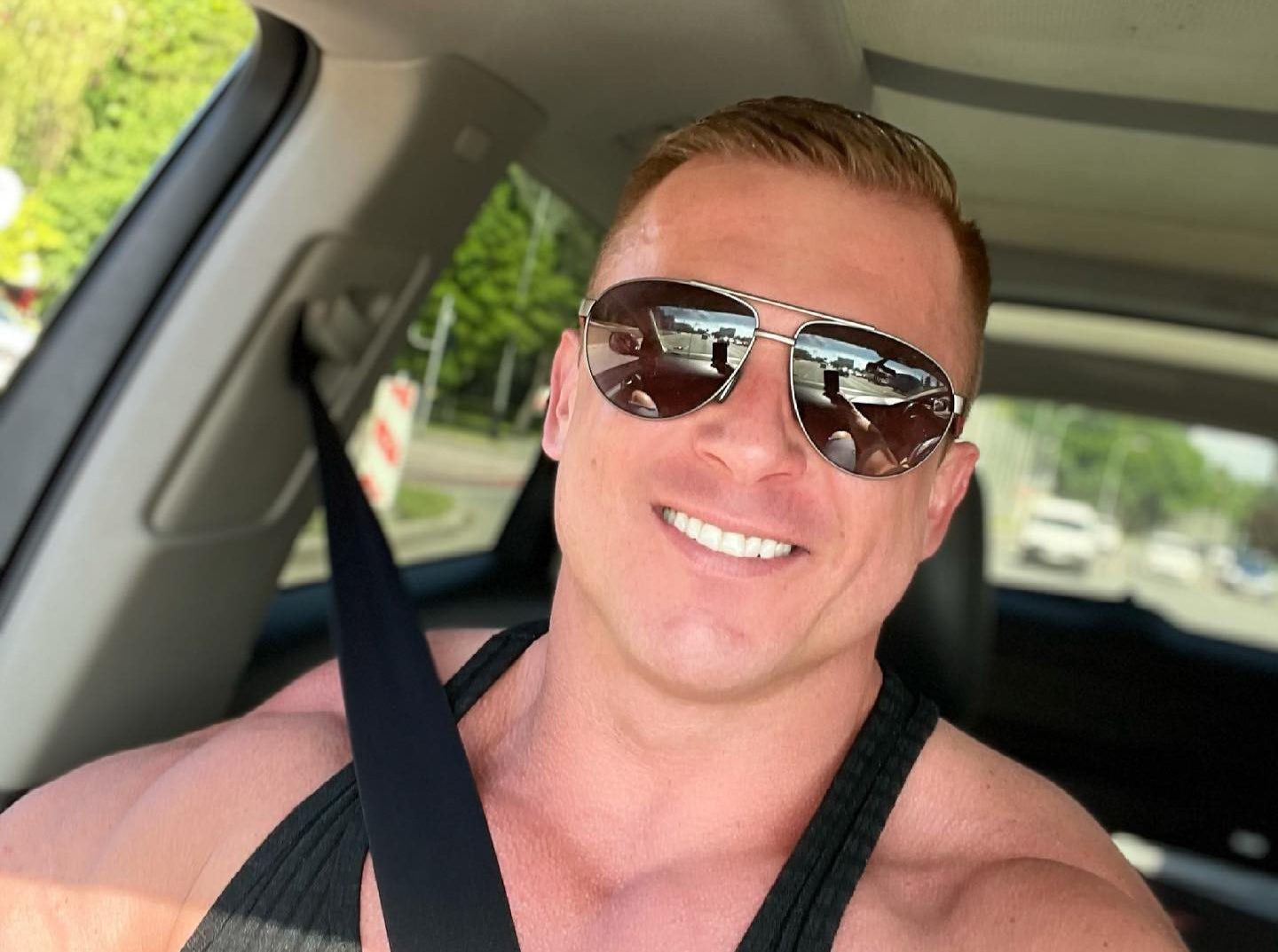 Polish actor and bodybuilder Jakub Łoza died aged 41 just two weeks after sharing a heartfelt post about his faith while undergoing treatment for a secret illness, shocking all who knew him.