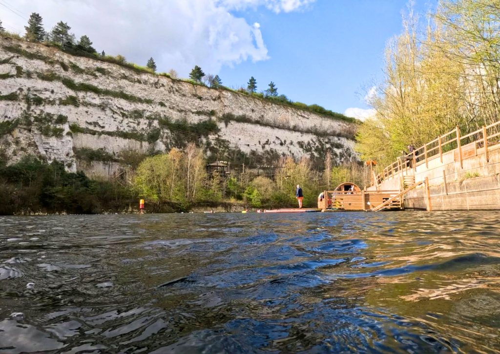 Brave Brits strip off and bare all for nude open-water heatwave swim at lake next to Bluewater Shopping Centre in Kent.