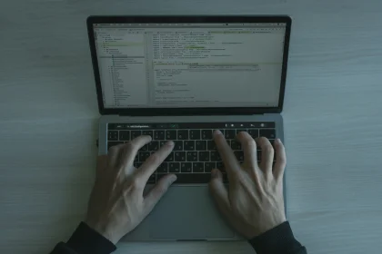Brits warned everyday Google searches for bank numbers, parcels, refunds and fines could leave them exposed to scammers stealing details and savings.
