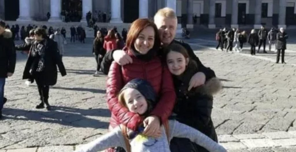 Italian mother Antonella Di Ielsi, 50, and daughter Sara, 15, killed by deadly ricin Christmas dinner allegedly searched online how to obtain the toxin before tragedy.