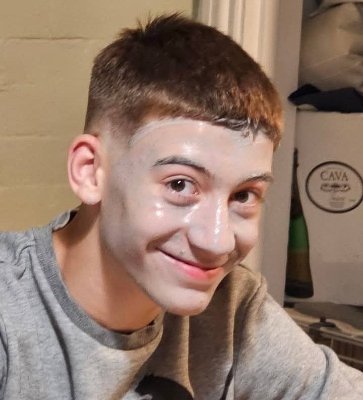 Heartbroken father of missing teenager Taylor Charlton shares emotional birthday plea begging 15-year-old to come home as desperate search enters its third week.