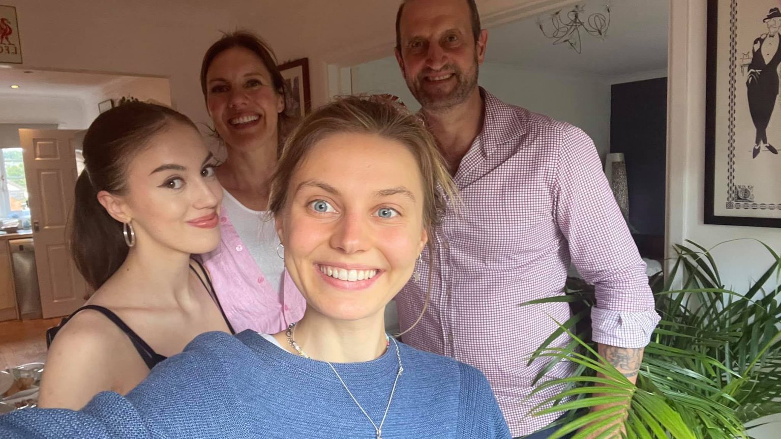 Nearly £36,000 raised for sisters Amber and Mia Veacock after they tragically lost both parents within weeks at their Exmouth, Devon family home.