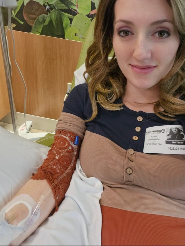 A mum's routine ectopic pregnancy surgery turned deadly when her heart stopped twice - find out how 28-year-old Hinda survived and came back to life.