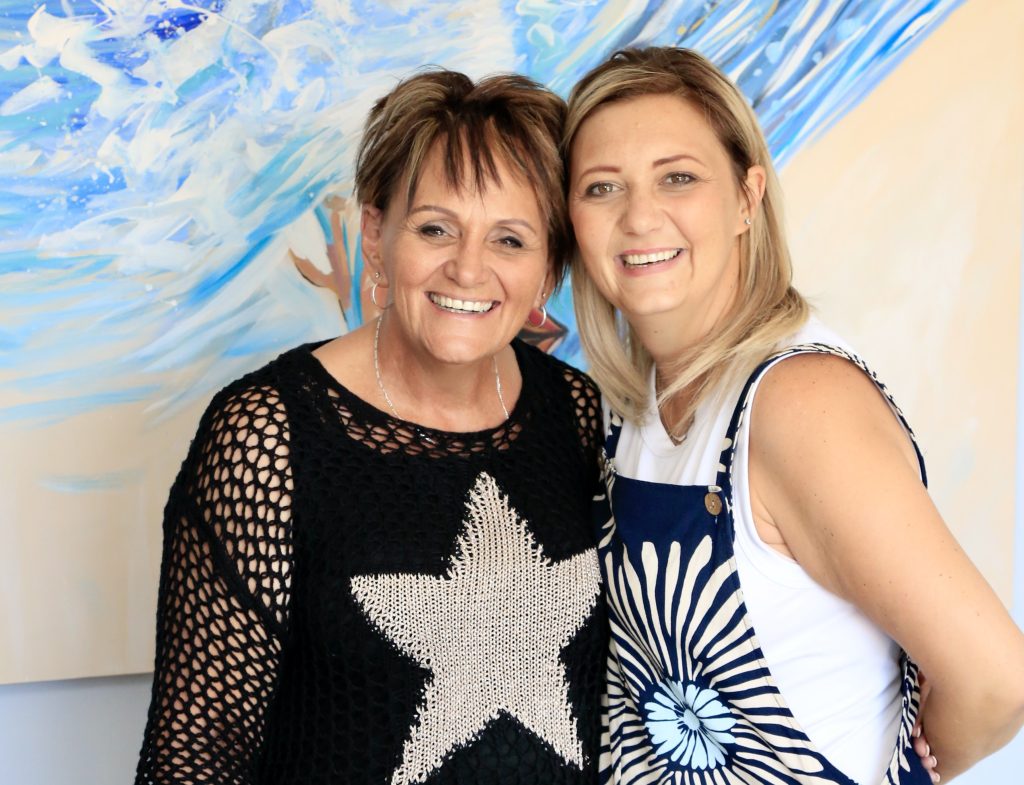 Bride-to-be Angelique Ferreira faced a devastating diagnosis weeks before her wedding - now both her mum and husband have donated kidneys to save her life.