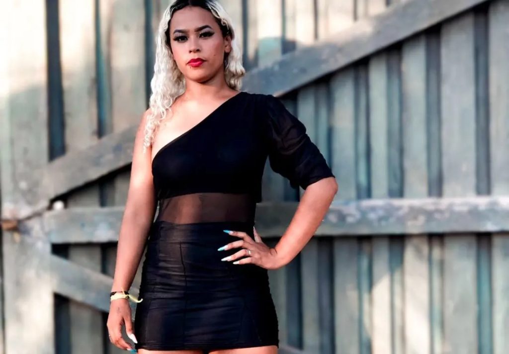 Brazilian social media star Francisca Roberta 'Robertinha' de Jesus Silva, 21, gunned down in Coelho Neto street, three years after her partner met the same fate.
