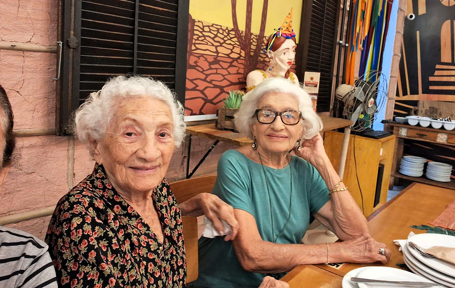 Brazilian sisters Levita, Zoraide and Zulina de Deus Nunes have been confirmed as the world's oldest living sibling trio with a combined age of 316 years.