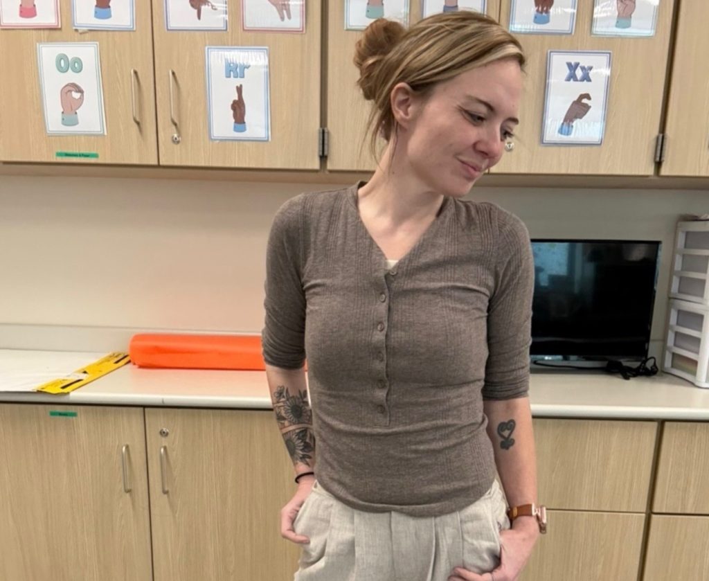 A teacher who avoided smiling due to her chubby cheeks and double chin reveals how Mounjaro helped her lose 140lbs - transforming her face and confidence forever.