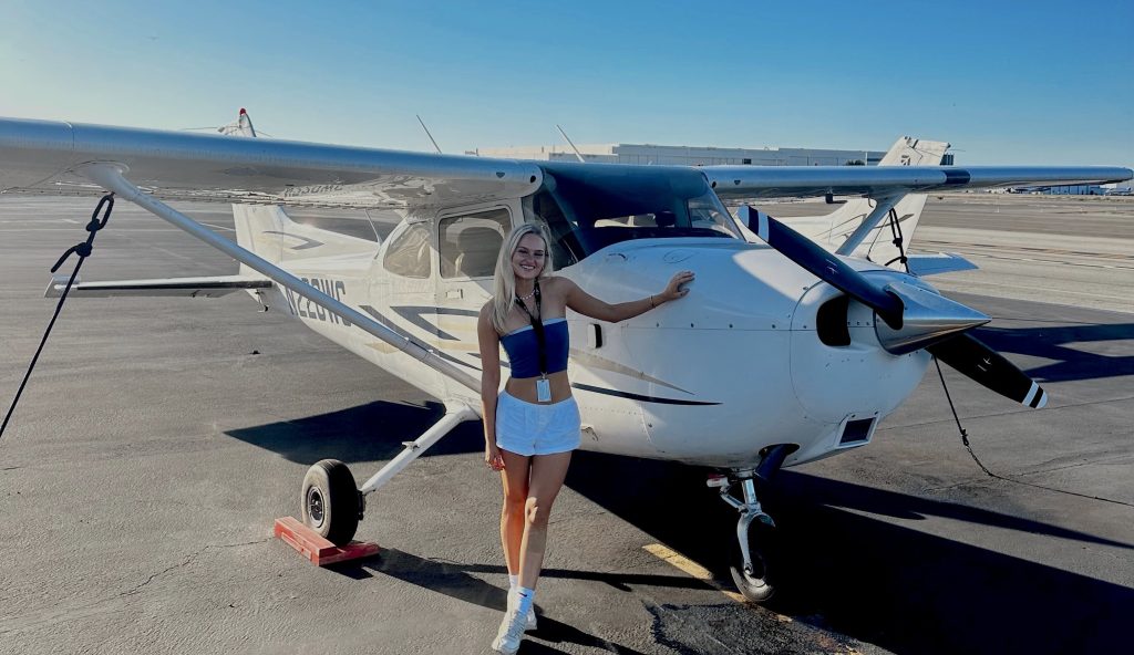 Florence Flight-ingale Kristina Henderson, 27