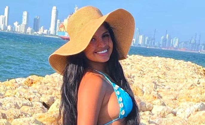 Influencer Valentina Mor arrested in Medellín flat with bizarre altar to gun-toting "Holy Thugs" cult saint amid claims she drugged and robbed foreign nationals.