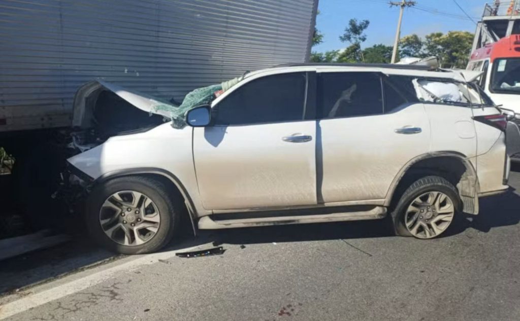 Brazilian pop star Zau O Pássaro, 27, died in a highway crash hours after performing a sold-out concert, leaving behind a wife, two young daughters and 260,000 Instagram followers.
