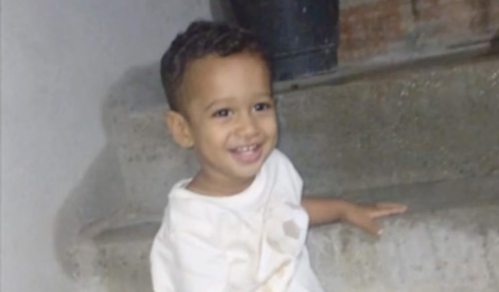 Toddler aged just one tragically dies after being struck in neck by deadly fighter kite line coated in powdered glass while playing on his tricycle in Brazil.