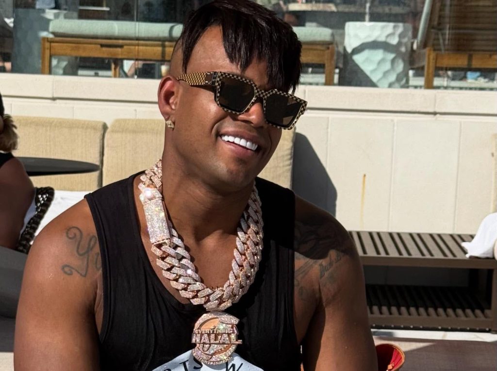 Cuban reggaeton influencer Óscar Portuondo, known as Bolito El Efi, was killed when a lorry struck his motorbike in Havana just days after posting about the value of family time.