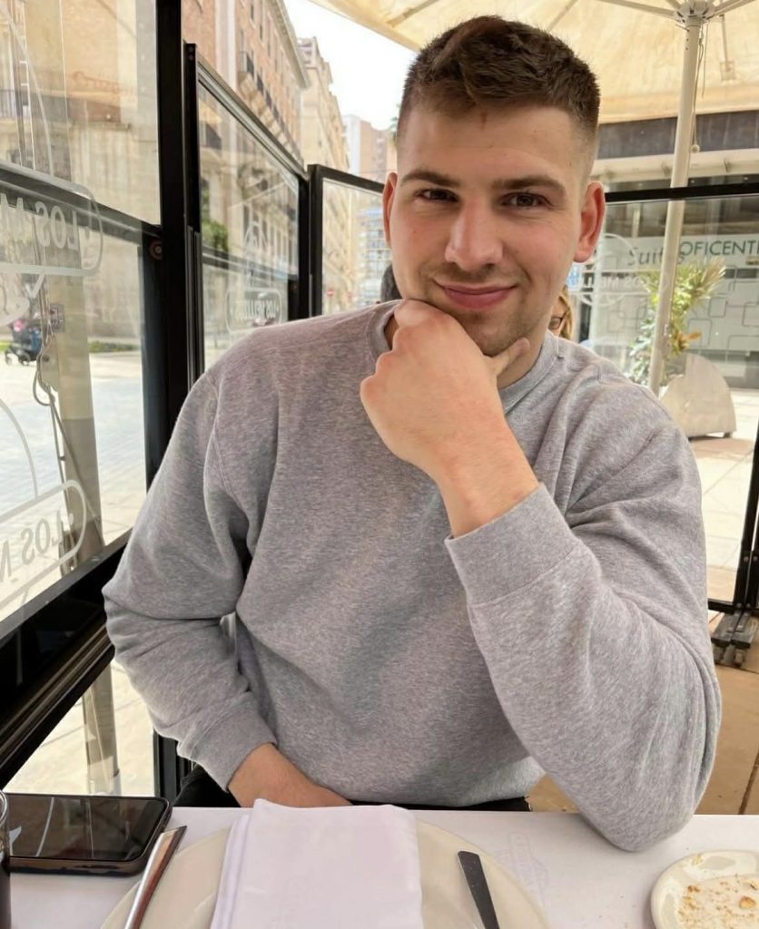 An artist blended her friend's ashes into a stunning seascape painting after he died in a motorbike crash aged just 22 - and his mum said it "took her breath away".