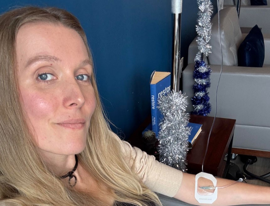 A mum-of-three cancer influencer died aged 34 after losing her mother, sister and three other relatives to the same rare hereditary condition - leaving her young children without a parent.
