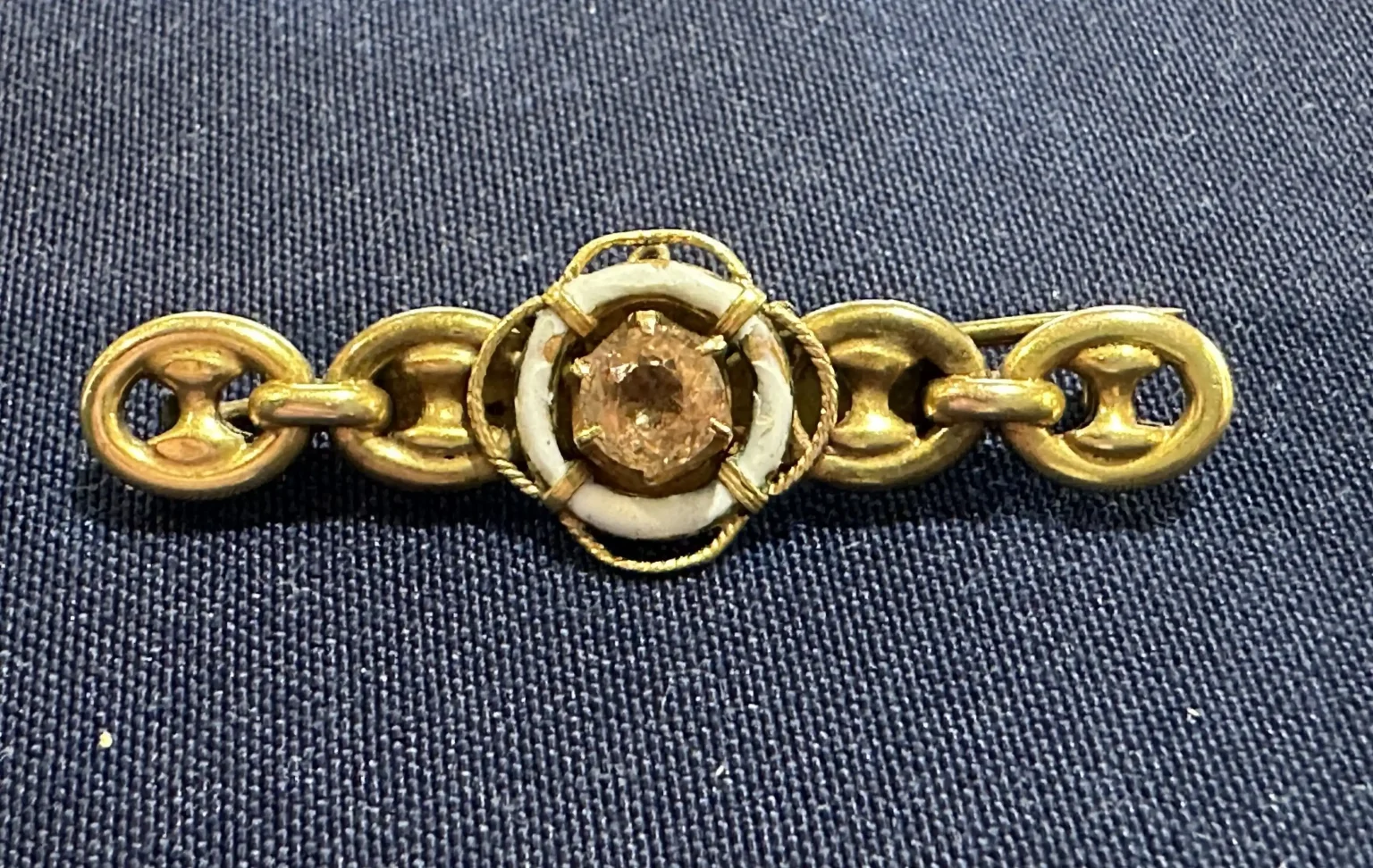 Rare 130-year-old SS Citrine brooch discovered at a vintage valuation event reveals a remarkable link to Scotland's maritime history and the doomed steamship's tragic fate.