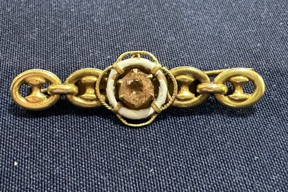 Rare 130-year-old SS Citrine brooch discovered at a vintage valuation event reveals a remarkable link to Scotland's maritime history and the doomed steamship's tragic fate.