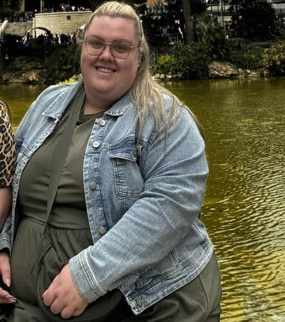 Woman who piled on 7st comfort-eating after a brutal breakup reveals how she lost it all WITHOUT fat jabs - using a method that's 60 years old.