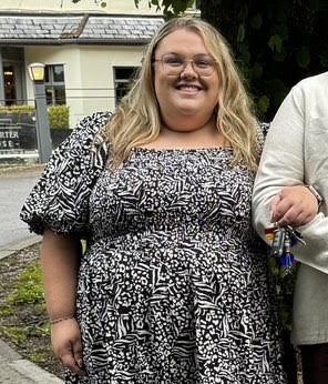 Woman who piled on 7st comfort-eating after a brutal breakup reveals how she lost it all WITHOUT fat jabs - using a method that's 60 years old.