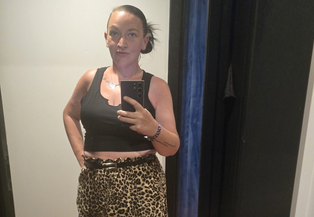 A mum who weighed 25 stone and dreaded the school run has lost over 14 stone without exercise - ditching daily sausage rolls and takeaways that cost her £6,200 a year.