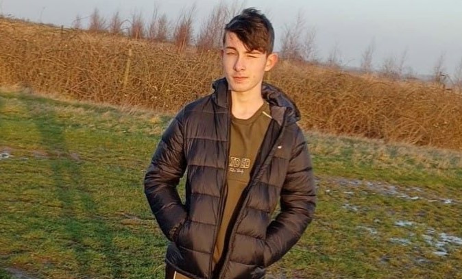 A teen who battered his girlfriend with a golf club, threw bleach at her and burned a memorial to her late nan has avoided jail - receiving a suspended sentence at Liverpool Crown Court.