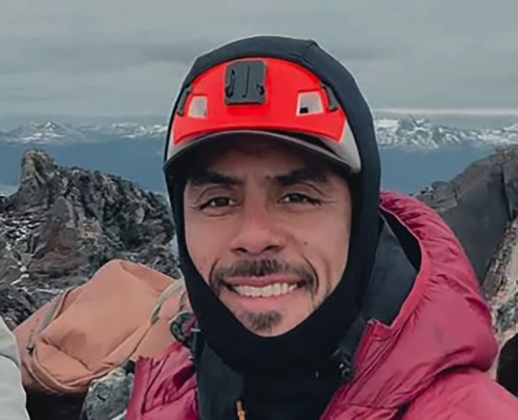 Tourist Abril Melina Marino Pereira and her experienced mountain guide Emiliano Feidas found dead after vanishing during trek across remote Vinciguerra Glacier in Argentina.
