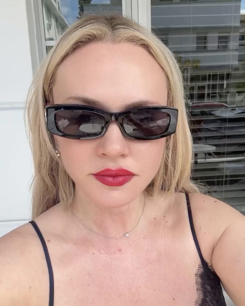 US influencer Jerry Gogosian, 40, found dead in luxury São Paulo hotel after plastic surgery with empty vodka bottle and unidentified pills discovered in her room.