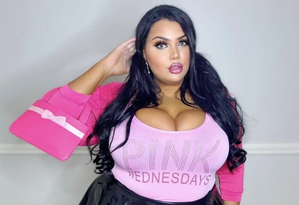 Body positivity model who weighs 380lbs says abuse against plus-size women has become "100 times worse" in the age of skinny jabs - and reveals feeling shame around size.
